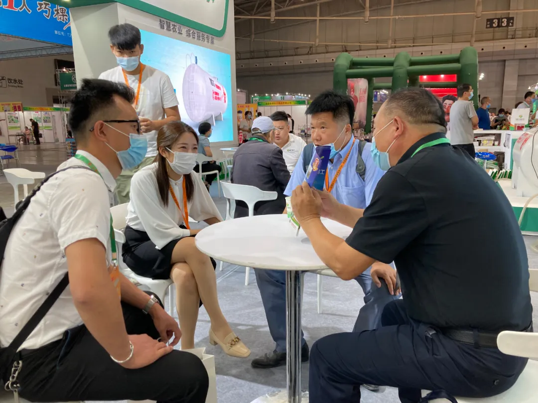 汲取全球智慧 赋能新疆农业——慧尔参展第20届中国新疆农博会(图5)