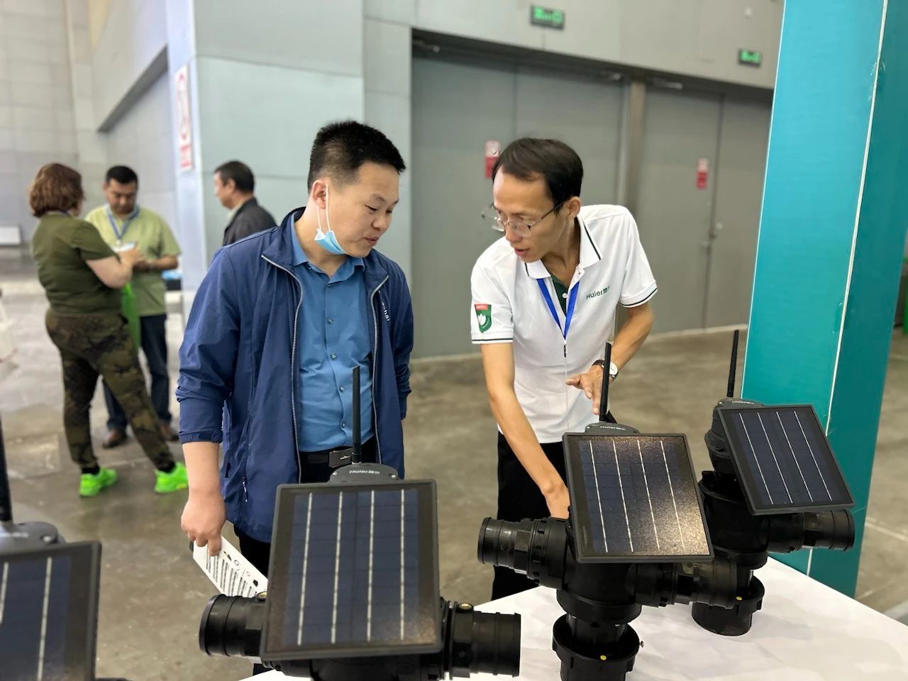 慧尔智慧水肥一体化模式产品亮相2023新疆农业机械博览会(图7) 慧尔智慧水肥一体化模式产品亮相2023新疆农业机械博览会(图7)
