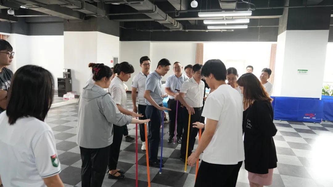 加强党性修养 筑牢党纪防线丨慧尔农业集团党总支联合丝路科创中心楼宇党委开展“庆七一”主题党日活动(图9)