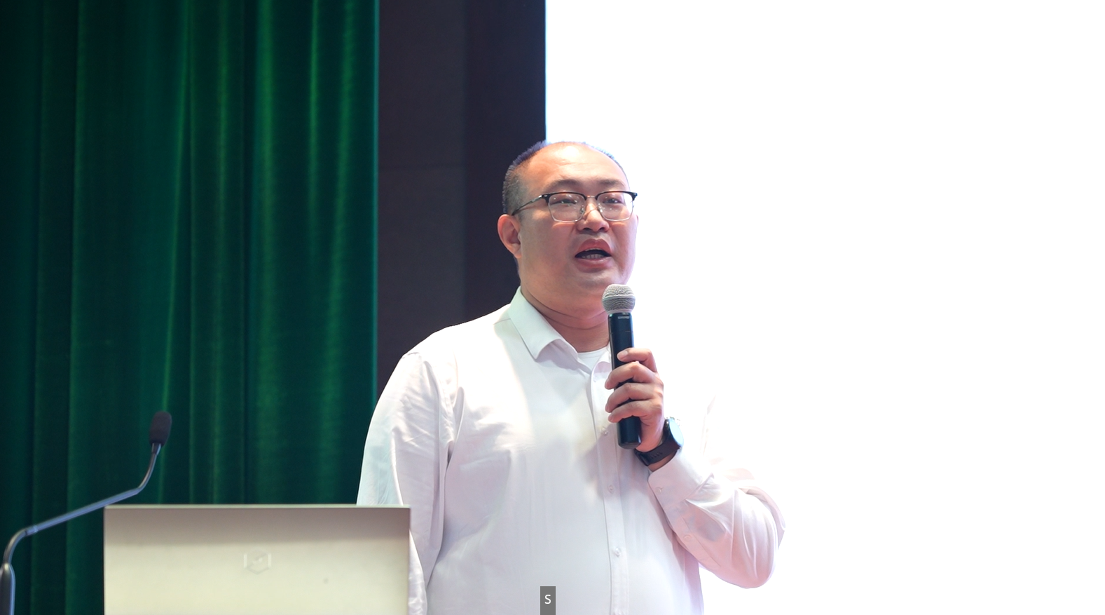 献礼二十载 逐梦正当时丨慧尔农业集团2025年度销售认购暨动员赋能大会胜利召开！(图4)
