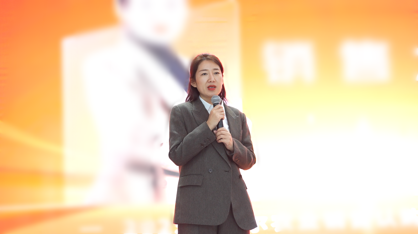 献礼二十载 逐梦正当时丨慧尔农业集团2025年度销售认购暨动员赋能大会胜利召开！(图8)
