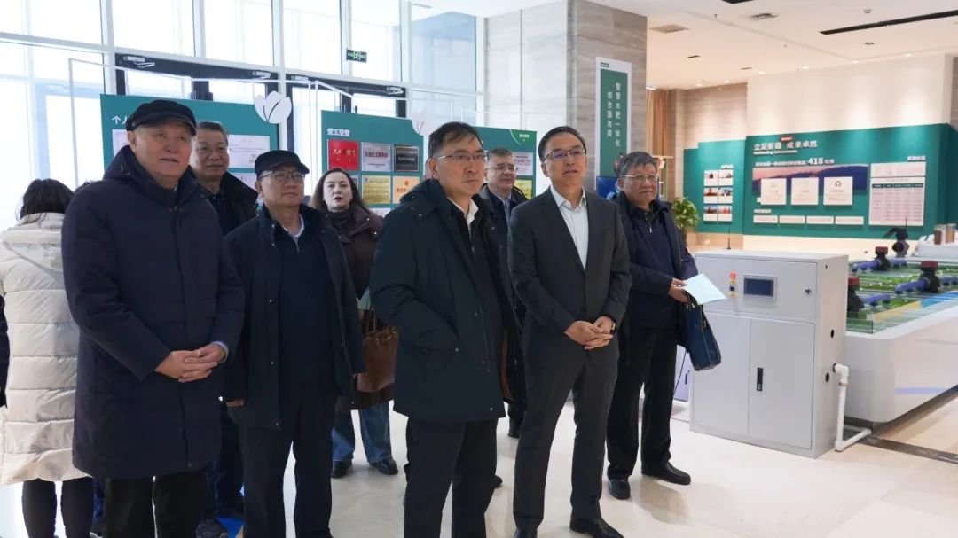 自治区政协副主席孔星隆一行到慧尔农业集团考察调研(图1) 自治区政协副主席孔星隆一行到慧尔农业集团考察调研(图1)