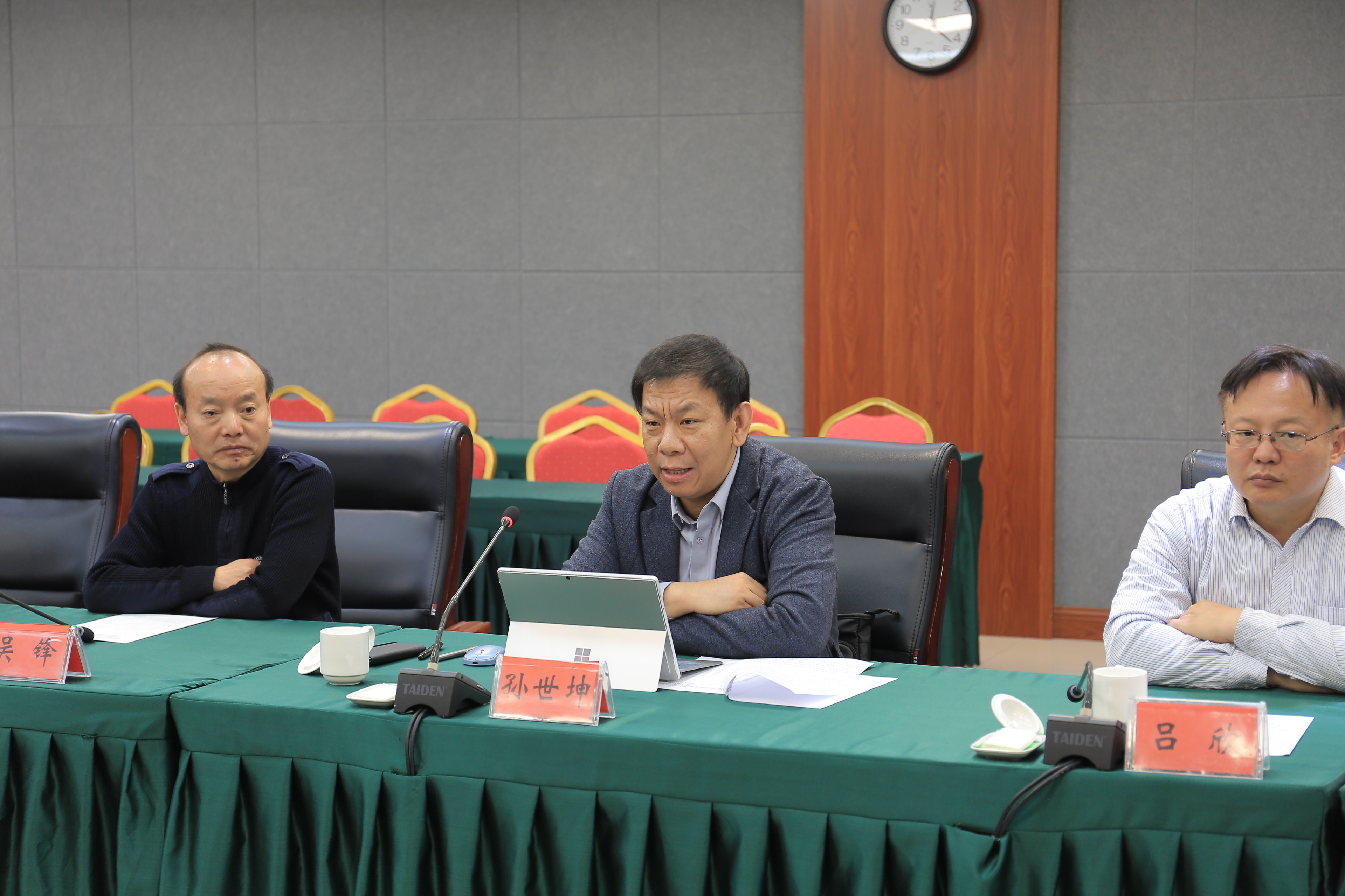 深化产学研合作 赋能高质量发展| 慧尔农业集团与西北农林科技大学、昌吉国家农高区签署战略合作协议(图3)