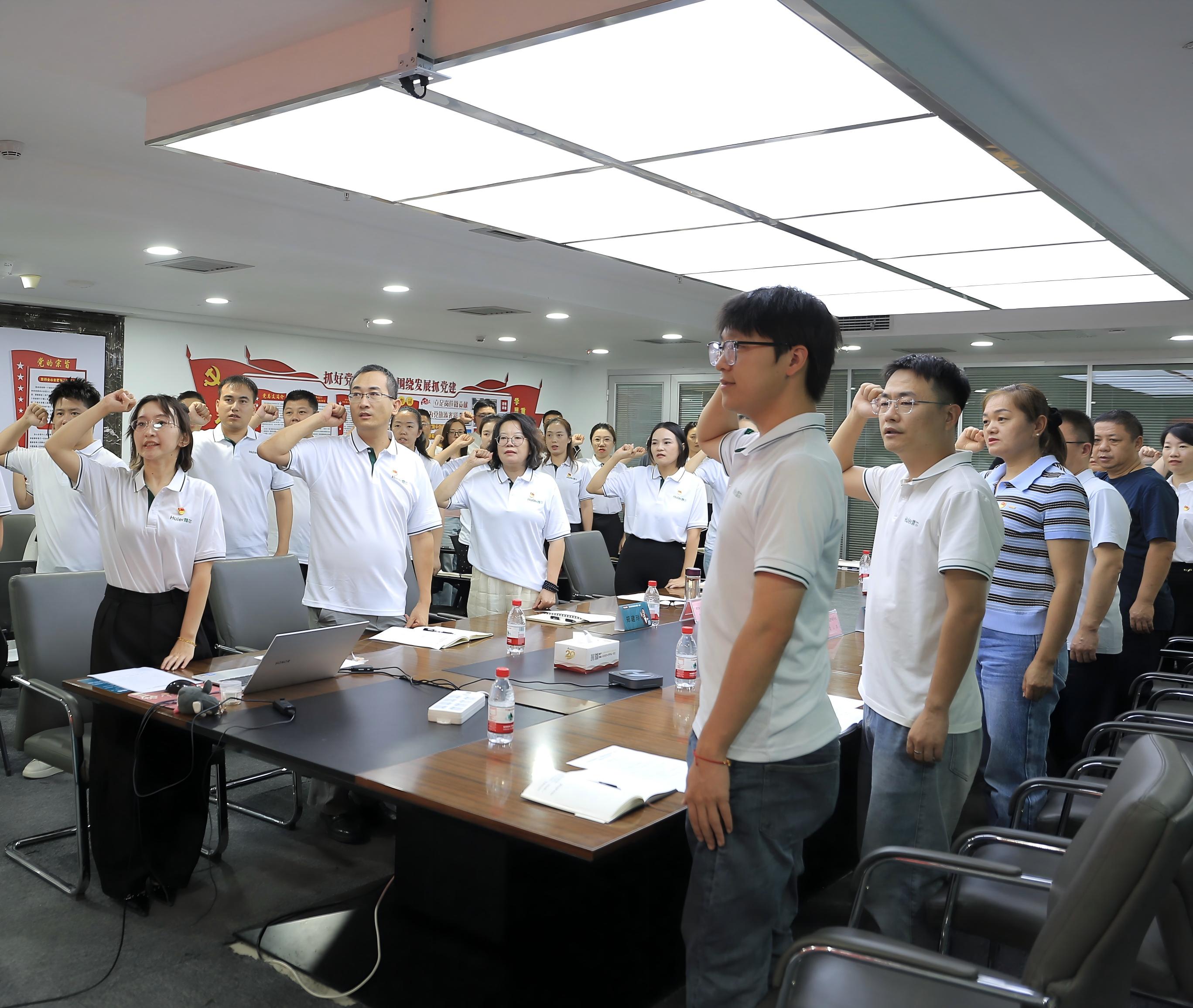 党建共建聚合力 健康护航促发展|慧尔农业集团机关党支部与昌吉州人民医院肿瘤中心第一党支部联合开展主题党日活动(图2) 党建共建聚合力 健康护航促发展|慧尔农业集团机关党支部与昌吉州人民医院肿瘤中心第一党支部联合开展主题党日活动(图2)